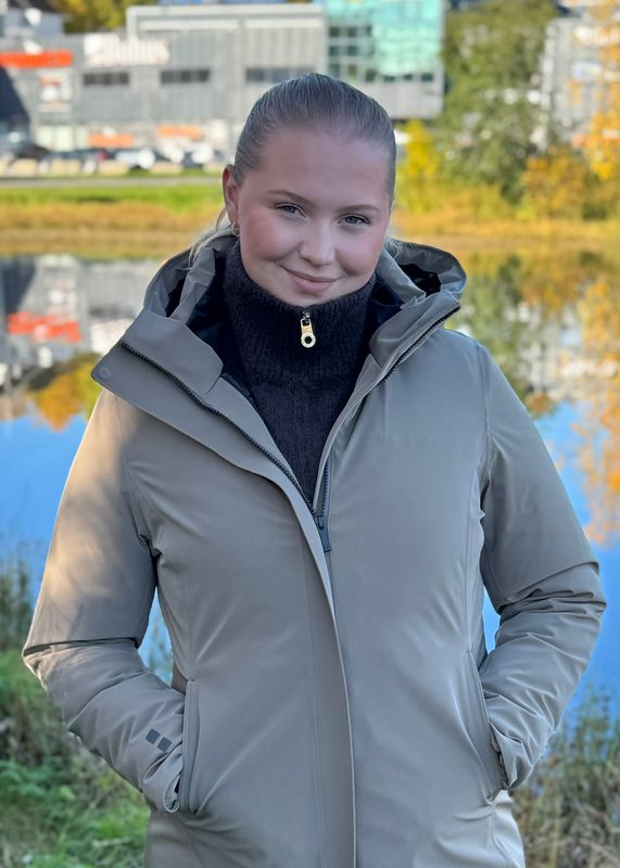 UBR - W White Heat Parka Dark Sand