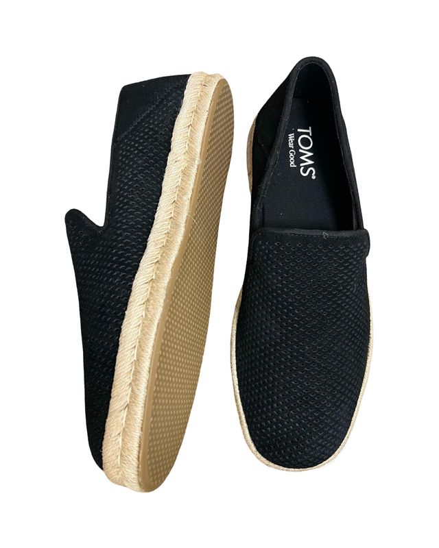 TOMS - M Santiago Loafer Black Perforated Suede