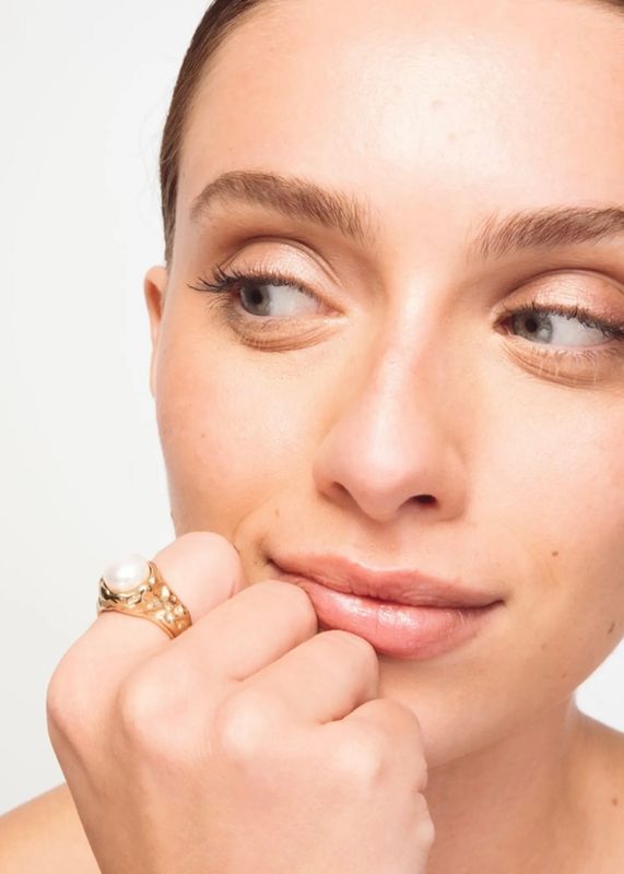 CAMILLA PIHL - The Chunky Pearl Ring Gull