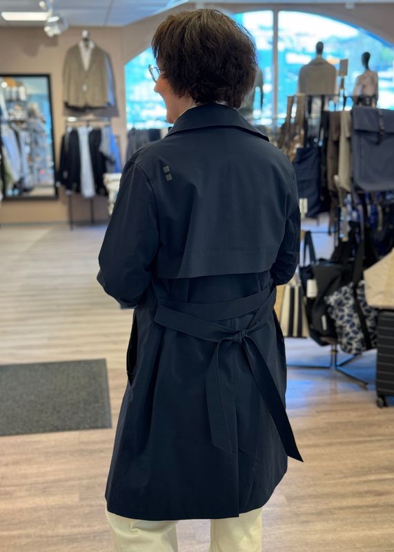 UBR - W Skylar Trench Navy