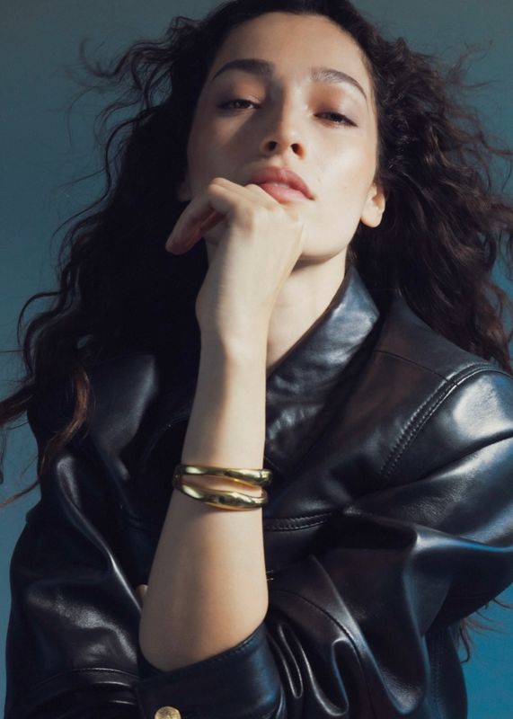 CAMILLA PIHL - The Curved Armbånd Gull
